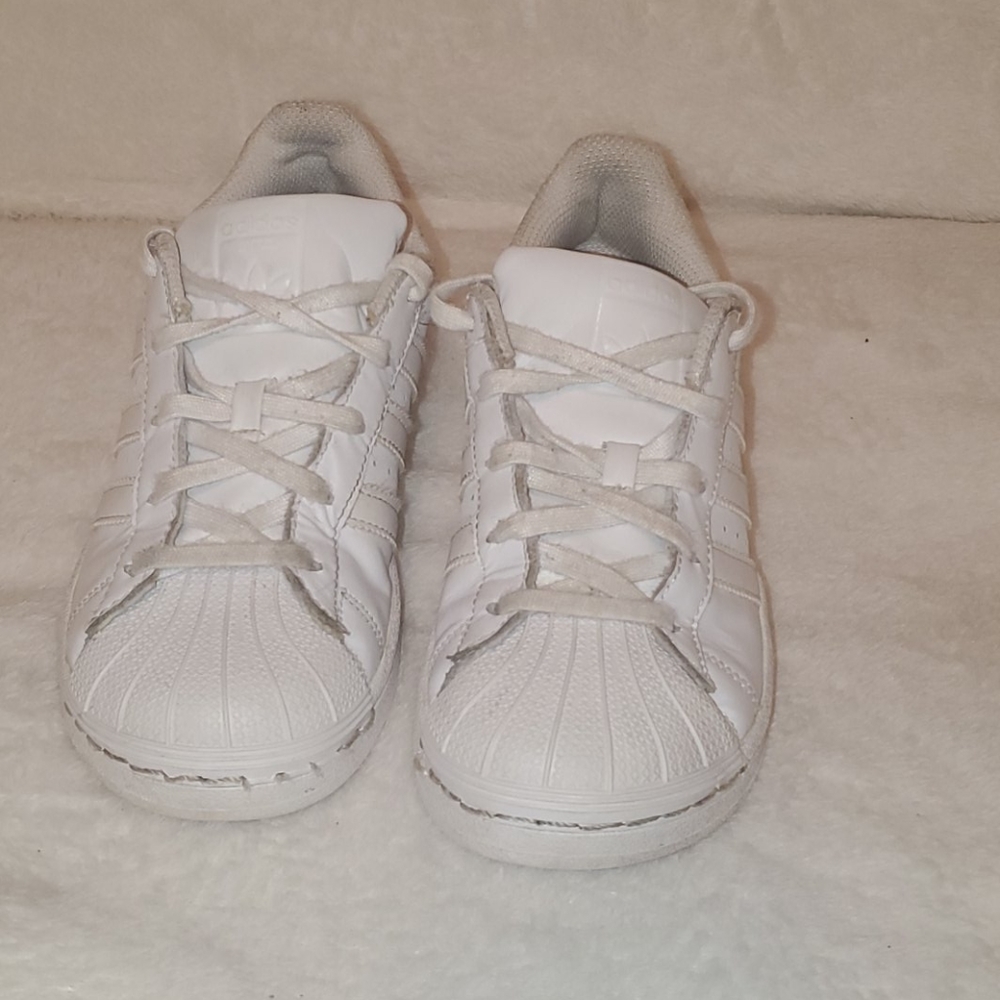 Adidas sneaker